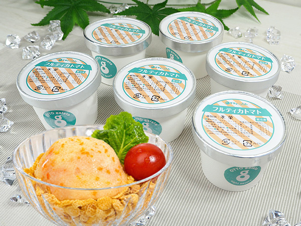 SHUファームのミディトマト（中玉トマト
）「フルティカ」の氷菓（ひょうか）アイス。